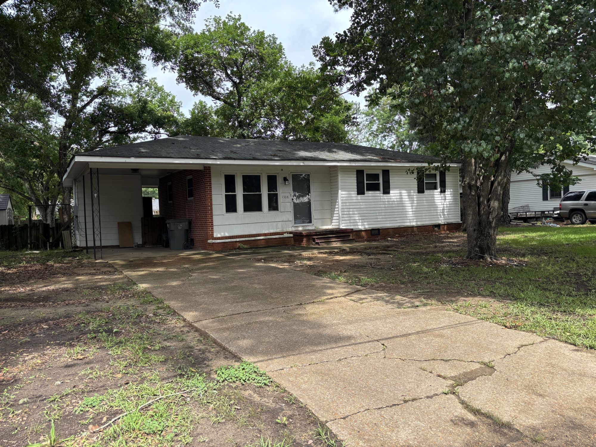 1308 Southmont Drive, Demopolis