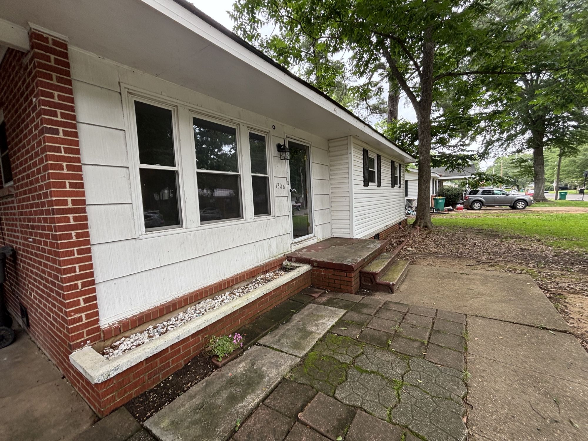 1308 Southmont Drive, Demopolis