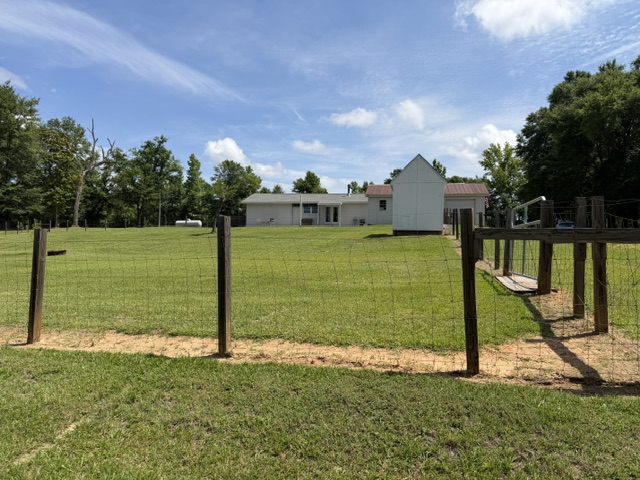 8851 County Road 59, Pine Apple