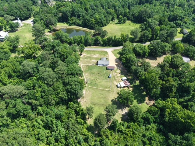 8851 County Road 59, Pine Apple