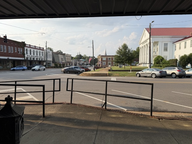 105 E Jefferson Street, Marion